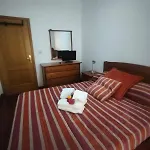 House In The Forum With Garage Apartment Aveiro