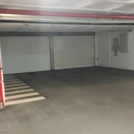 House In The Forum With Garage *